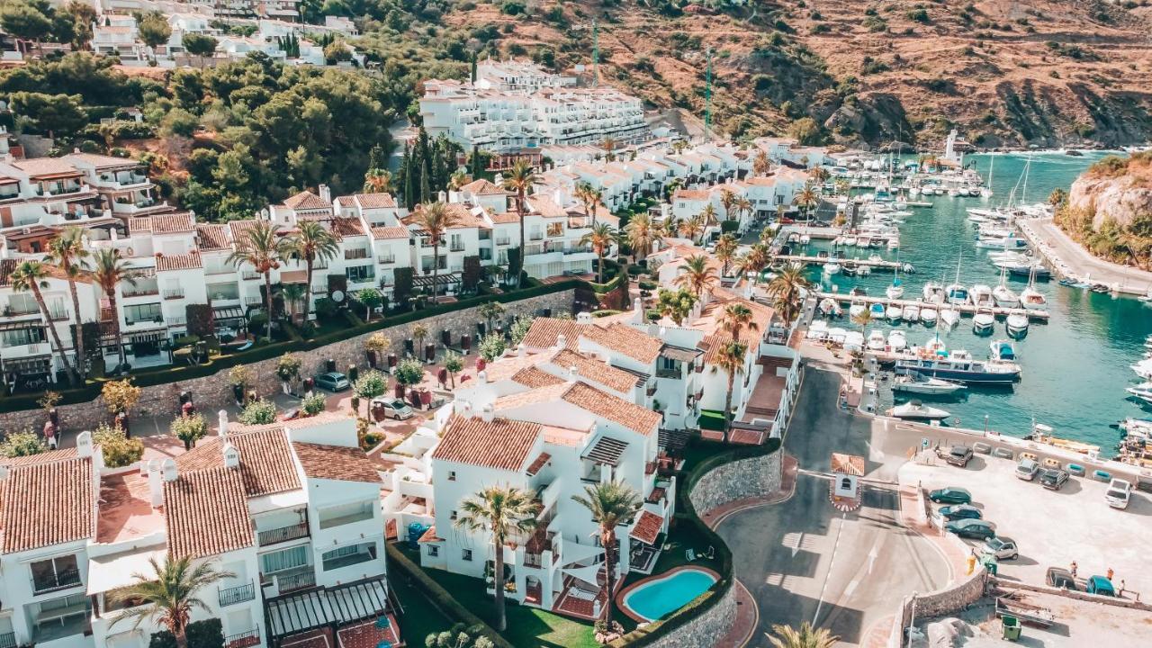 Apartamentos Marina Villages La Herradura  Exterior photo