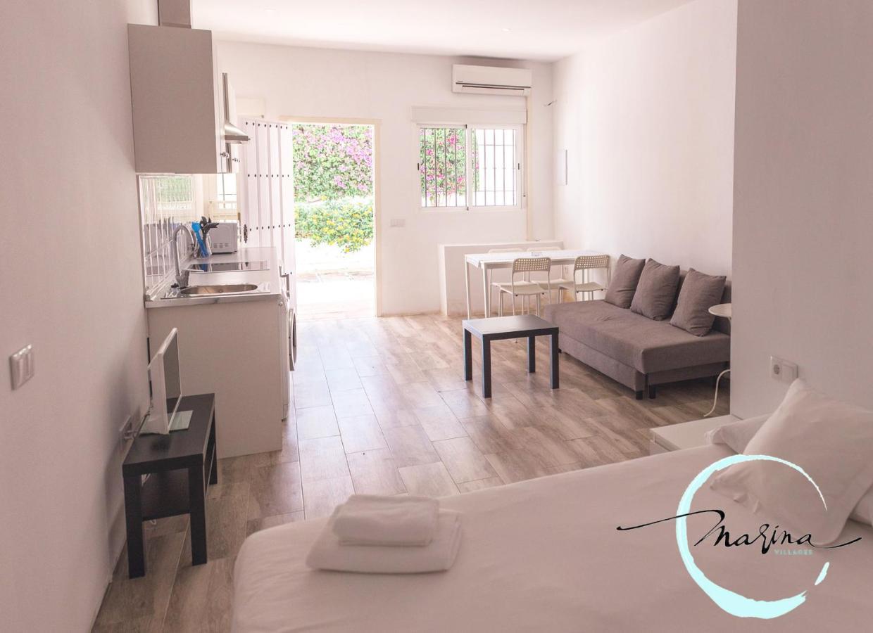 Apartamentos Marina Villages La Herradura  Exterior photo