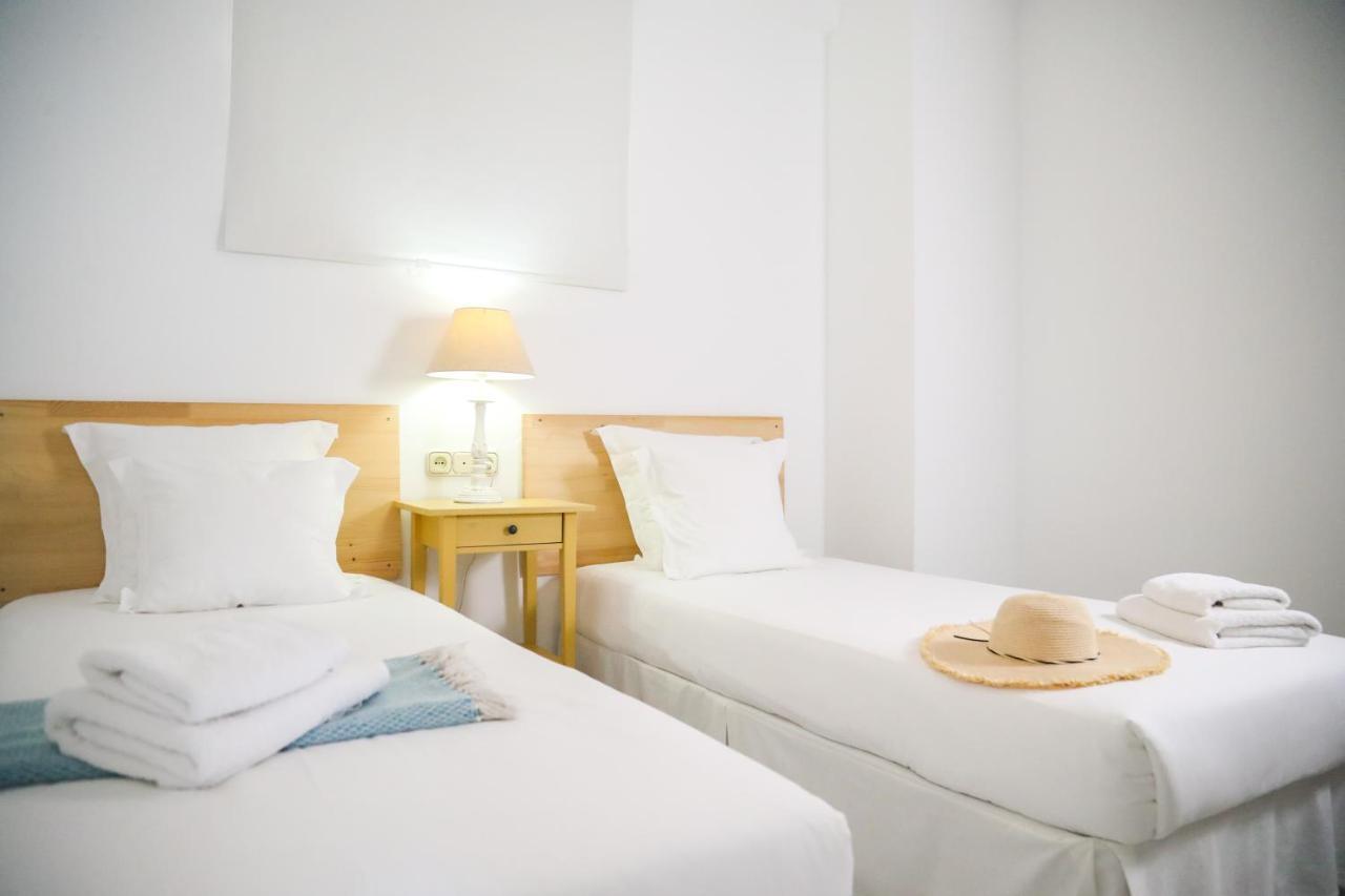 Apartamentos Marina Villages La Herradura  Exterior photo